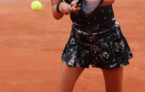 壹号-阿扎伦卡迎来五赛季高光表现，西班牙队球迷沸腾！的简单介绍