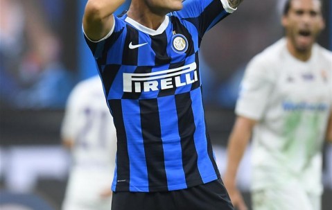 壹号娱乐-包含佛罗伦萨内部会议纪要流出——关键战遗憾出局；足总杯使命明确；球队文化被再次提及的词条