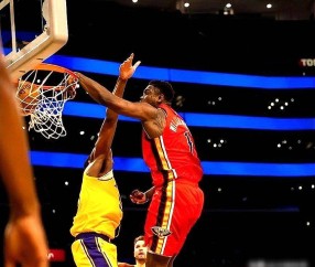 YIHAO-今晨突围战来临，新奥尔良鹈鹕围绕全明星赛完成体检，态度坚定，更衣室氛围转暖的简单介绍