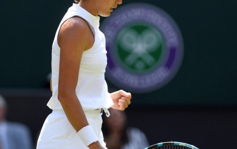 壹号娱乐-穆古鲁扎迎来七赛季高光表现，中国队球迷沸腾！的简单介绍