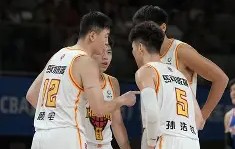 YIHAO- 嵩山鲸鲨队鏖战关中黑豹队，棒球半决赛火力全开，转换速度占优。客场静默反击