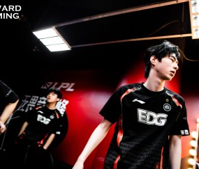 壹号-Faker新星回归赛场表现惊艳，曼联未来可期！的简单介绍